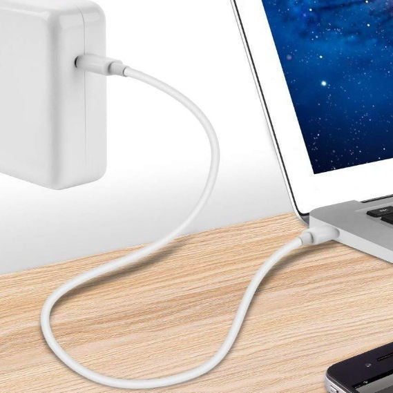 Macbook PD Charger